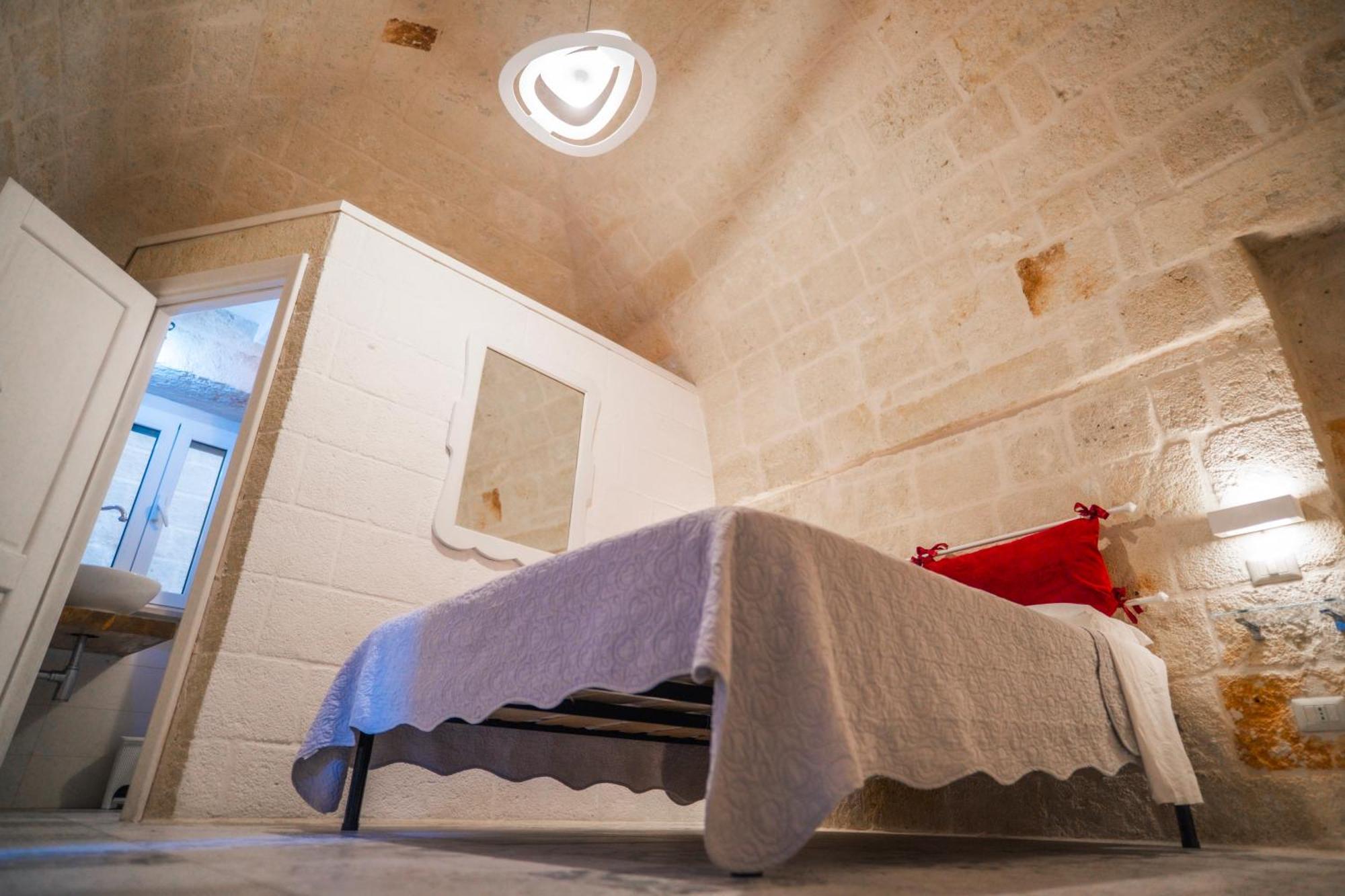 Le Volte Di San Leonardo Otel Monopoli Oda fotoğraf